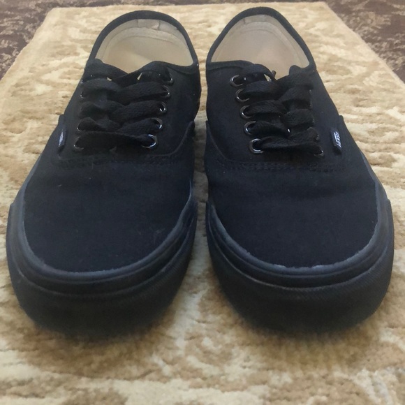 vans shoes plain black